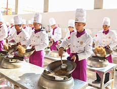 ������չ�׶�