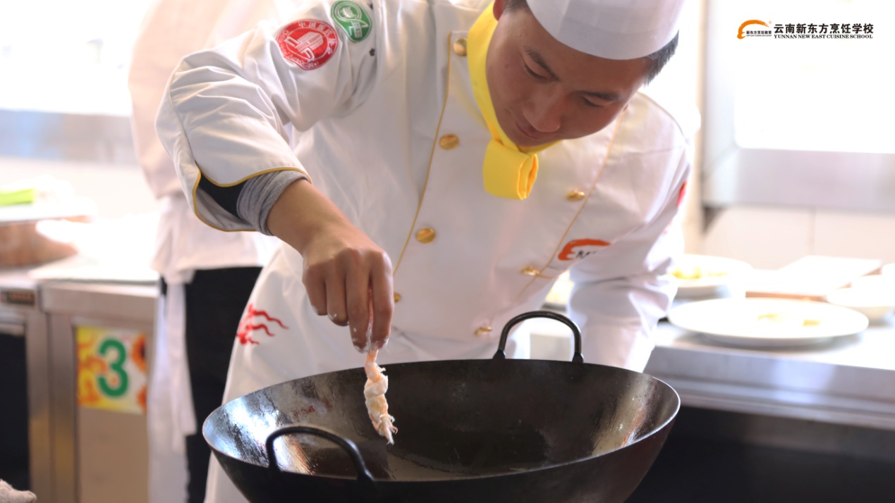 教师技能大比拼：“咱们家的都是真老师！”