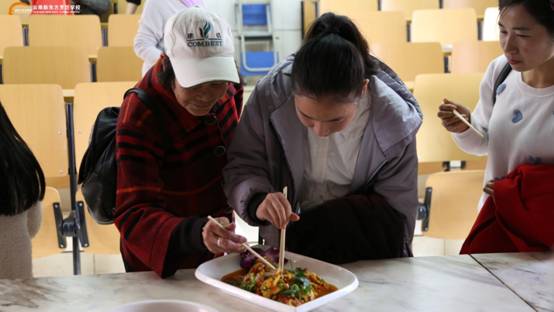 小编支招：如何免费获取一份美食福利