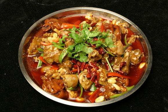 吃大盘鸡、泡椒凤爪能感染禽流感？卫计委辟谣