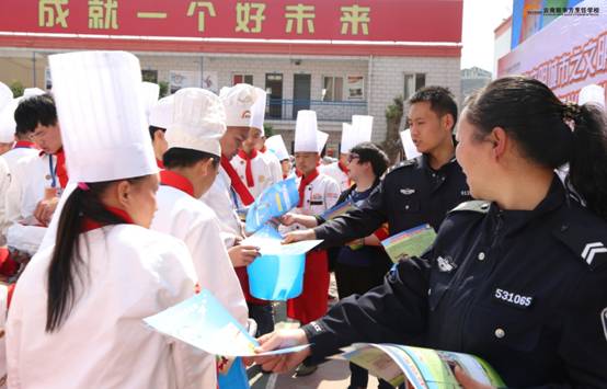 安全知识进校园 为城市增光添彩