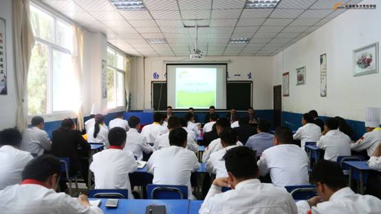 云南新东方2017年度教师职称评定聘书颁发仪式隆重举行