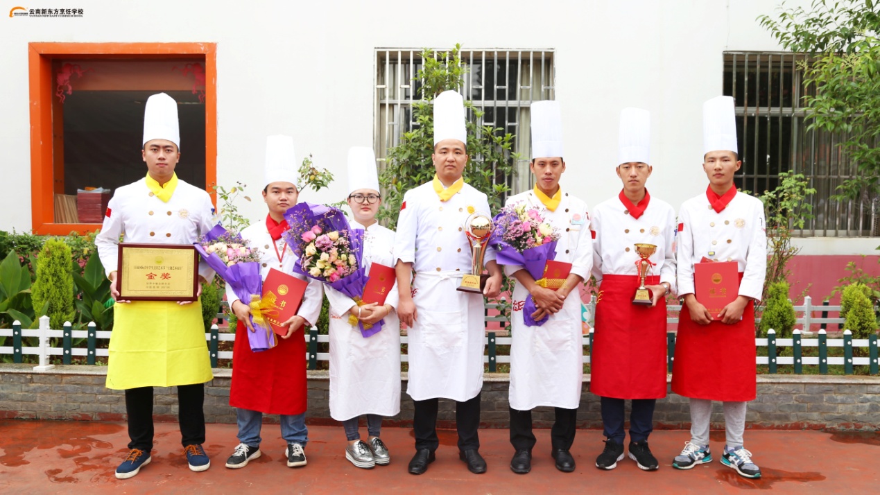 首届国际青年学生烹饪艺术节新东方师生载誉而归