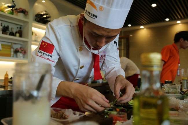 ——“丘比杯”第四届中国新东方烹饪技能大赛教师组决赛隆重启幕