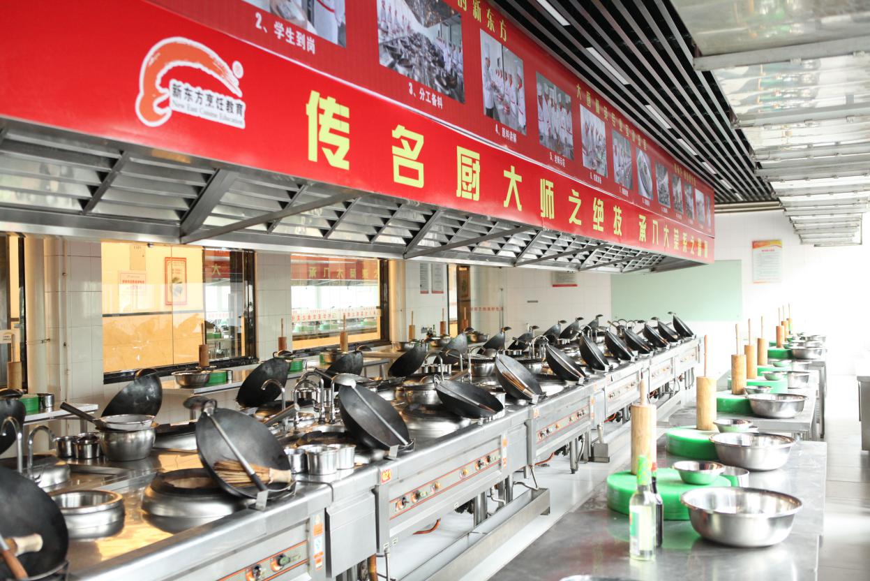 巅峰对决即将打响  总决赛赛场全力备战