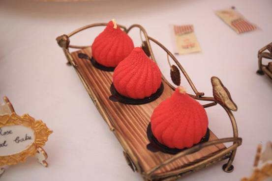 向左甜品，向右蛋糕，谁才是真正的爆款！