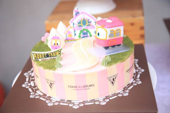 向左甜品，向右蛋糕，谁才是真正的爆款！