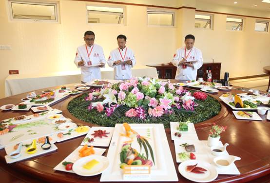 超强评委阵容 助阵饕餮赛事