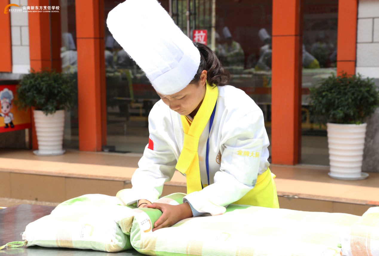 不会叠“豆腐块”的学生不是真厨师