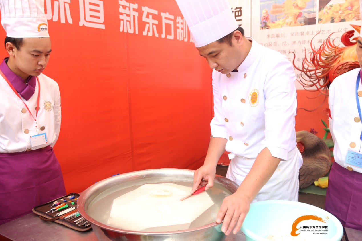 请收下这波安利：昆明吃货不能错过的一条街……