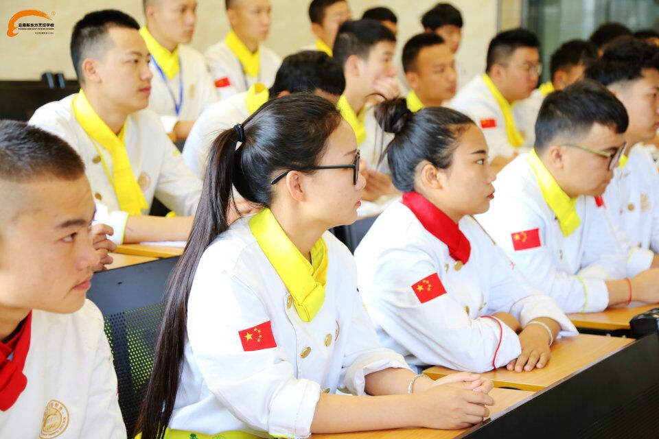 为什么，那么多人选择云南新东方