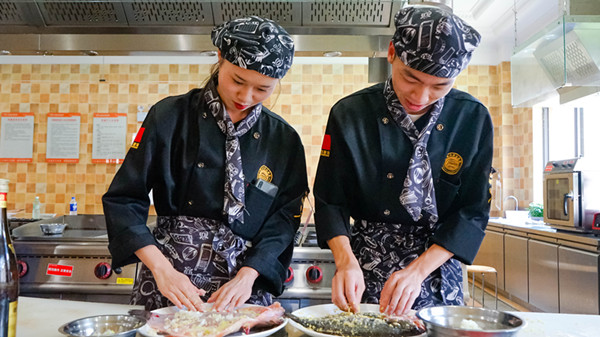 学西餐，昆明学校哪家好？